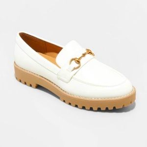 White Platform Loafer with Gold Chain